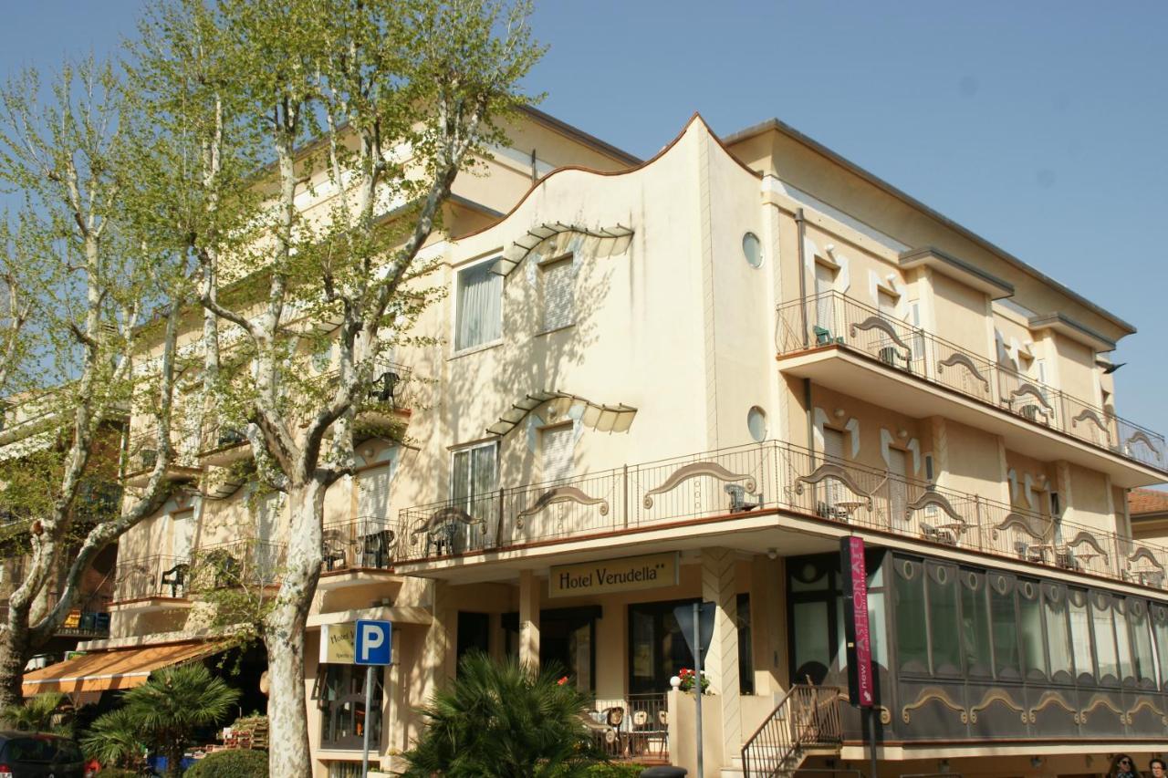 Hotel Verudella Rimini Exterior photo