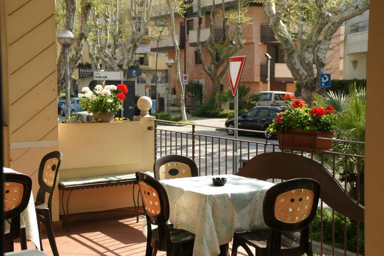 Hotel Verudella Rimini Exterior photo