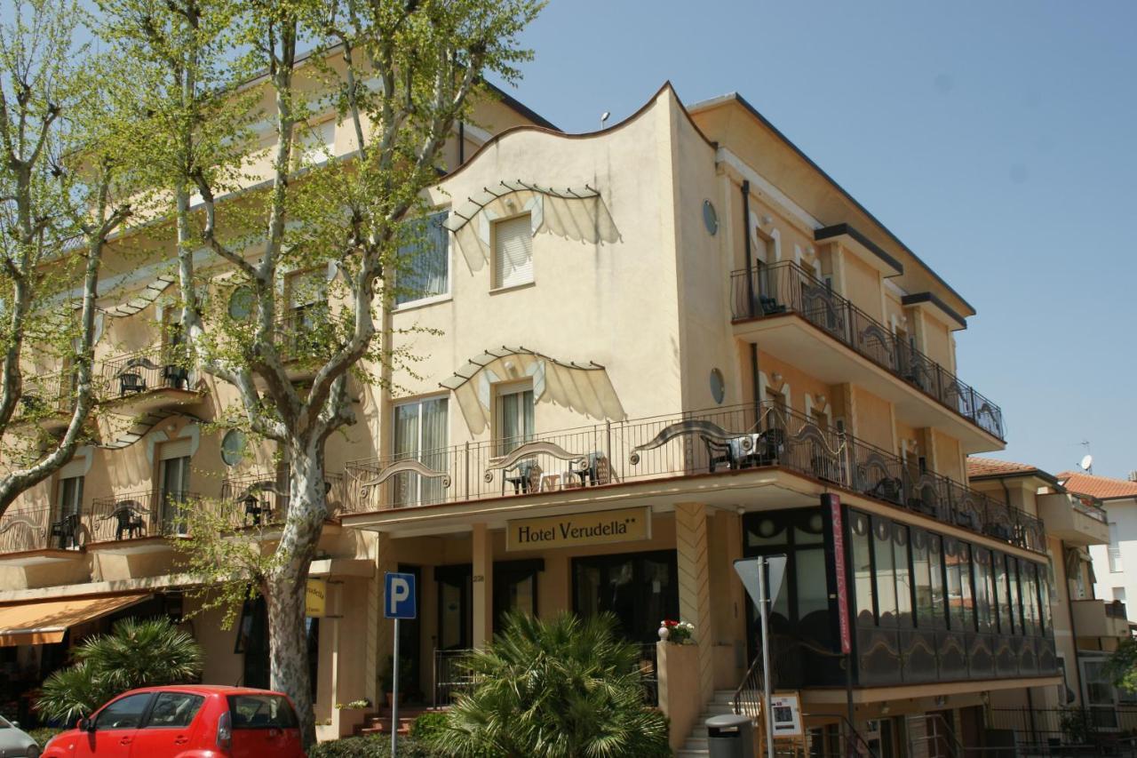 Hotel Verudella Rimini Exterior photo