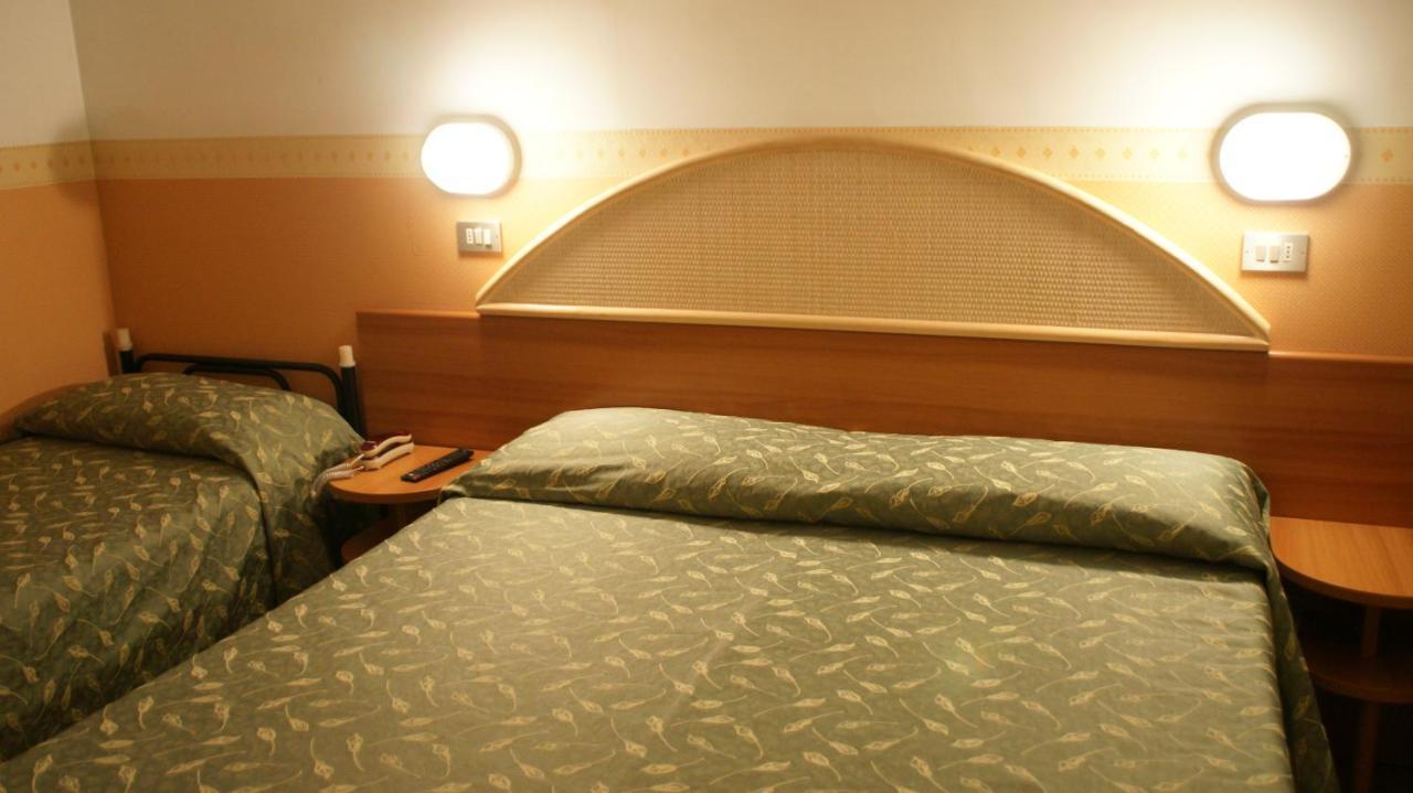 Hotel Verudella Rimini Exterior photo